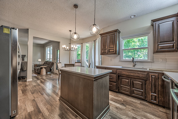 12825GarnettSt-14