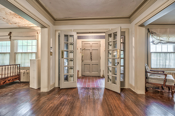 6117MorningsideDr-3