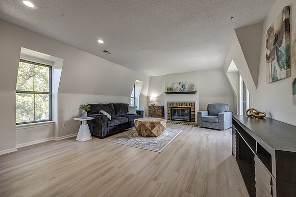10720Glenwood-5