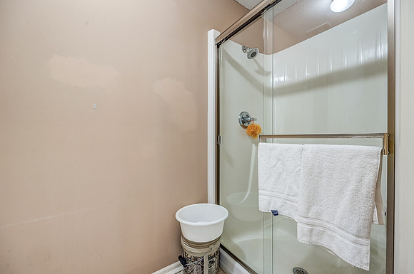2118RidgeviewDR-45