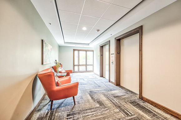4949Wornall203-9