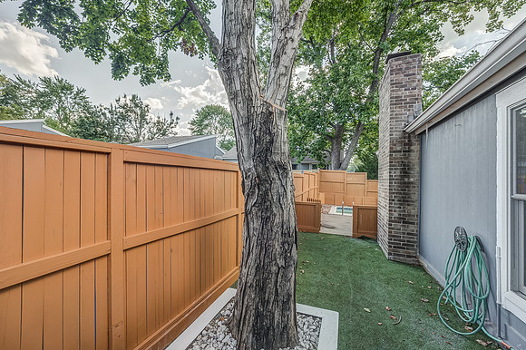 7957ColonyLn-3
