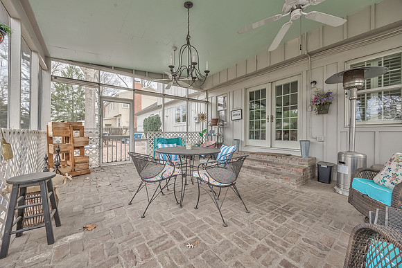 6816W98th-12
