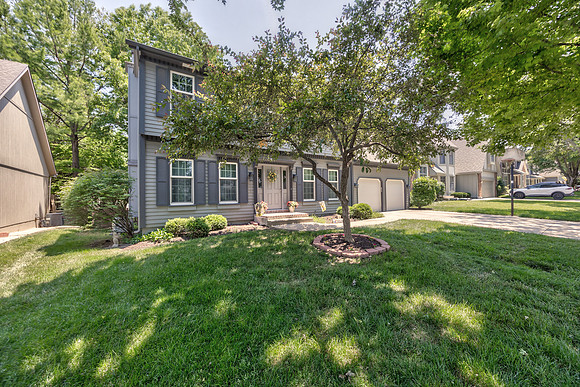 12825GarnettSt-1