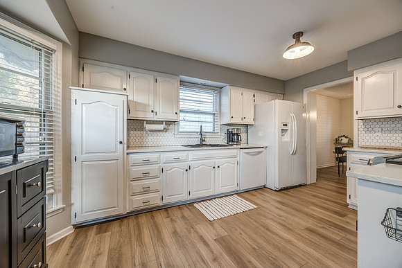 6416Greenwood-9