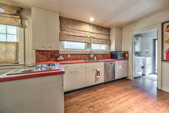 6117MorningsideDr-13