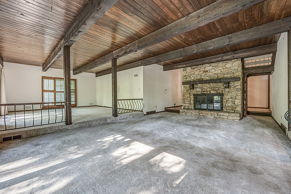 12600OverbrookRD-12