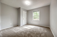 1421NEGrandAve-15