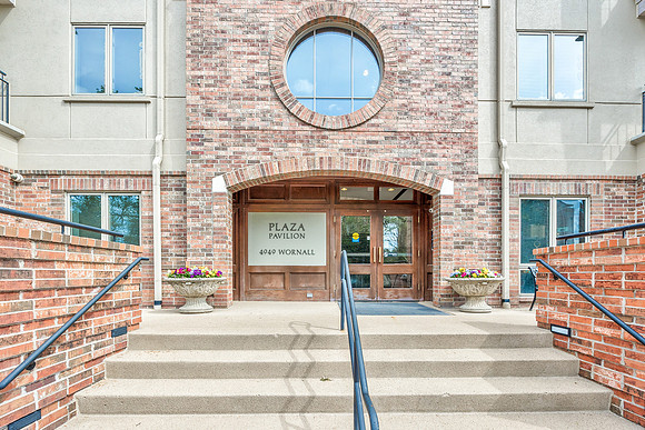 4949Wornall203-1
