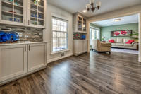 8000BeverlyDr-12