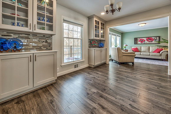 8000BeverlyDr-12