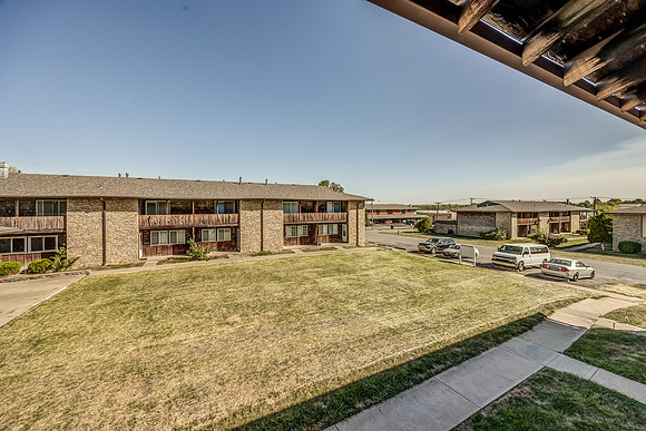 1307 N. 77 ST-30