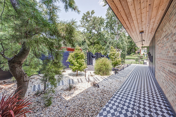8424EnglandST-32