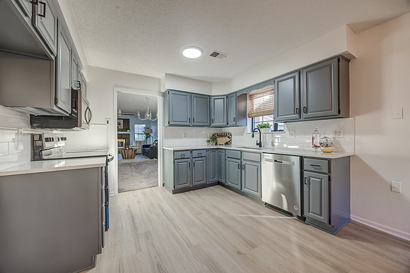 12105W121ST-10