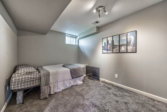 12825GarnettSt-42