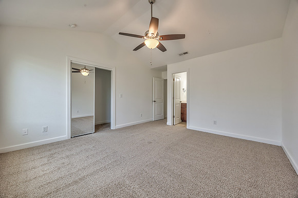 10532ClubhouseDR-18