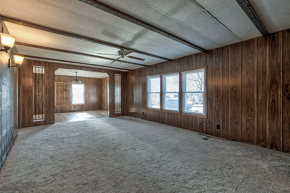 18321HighViewDr-12