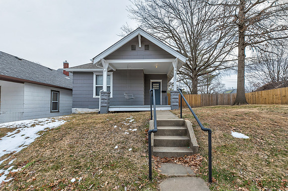 1007GrandAve-1