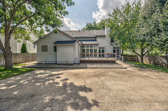 13745SBlackfootDr-36