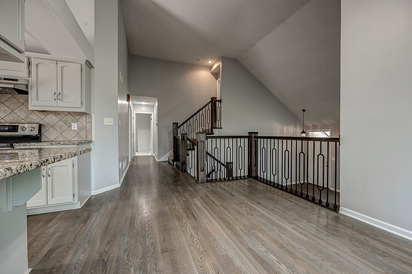 1421NEGrandAve-8
