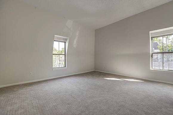 10720Glenwood-3