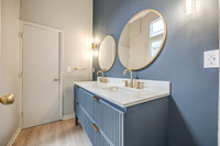 7957ColonyLn-17
