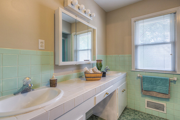 9523Delmar-5