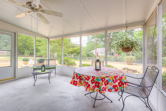 9523Delmar-16