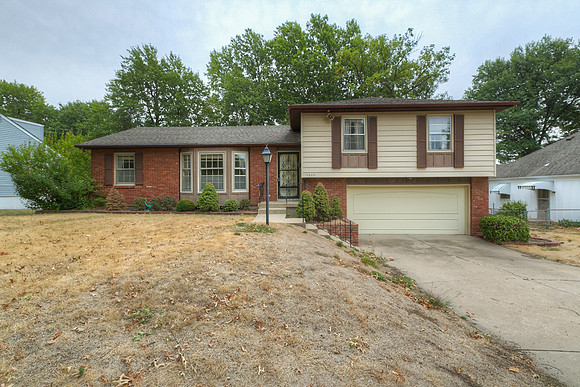 11209Grand-1