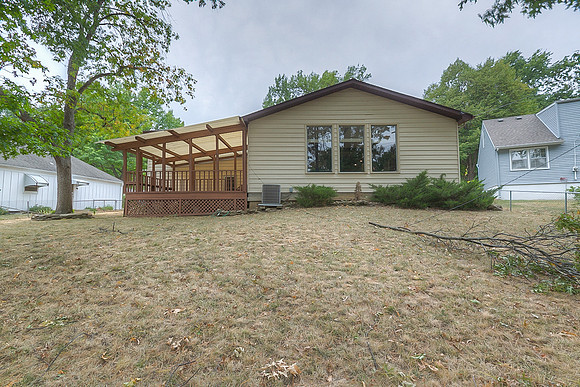 11209Grand-24