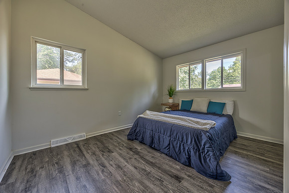 507ShawnDr-18
