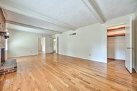 7217HadleySt-12
