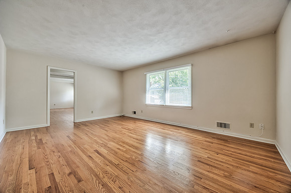 7217HadleySt-15