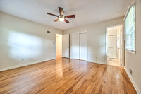 7217HadleySt-19