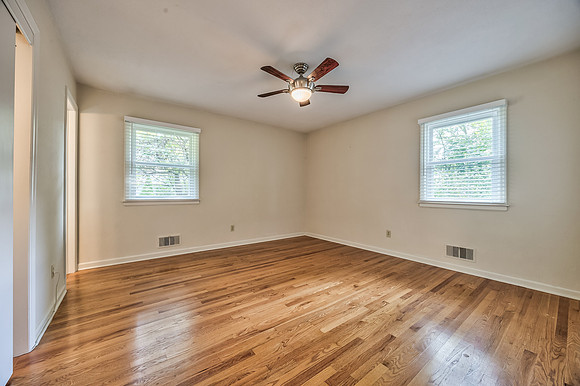 7217HadleySt-17