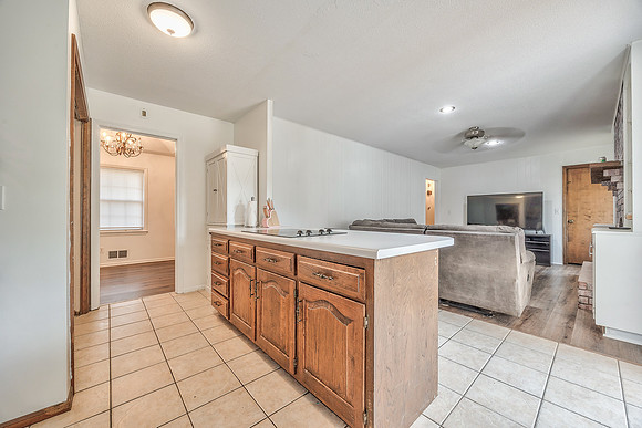 257EBridlespurDr-7