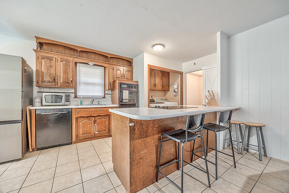 257EBridlespurDr-10