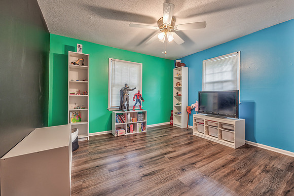 257EBridlespurDr-17