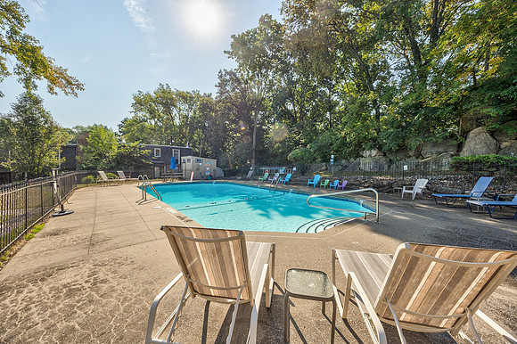 127WBannisterRd-1