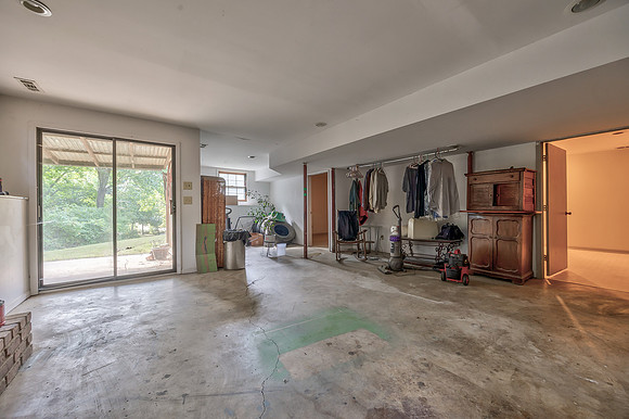 14130W49ST-16