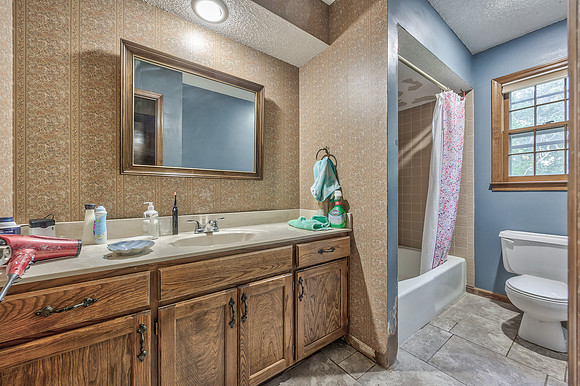 14130W49ST-21