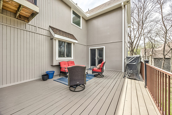 700WhiteOakLn-72