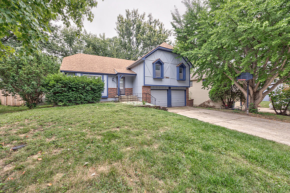 817ELaytonDr-3
