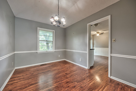 817ELaytonDr-7