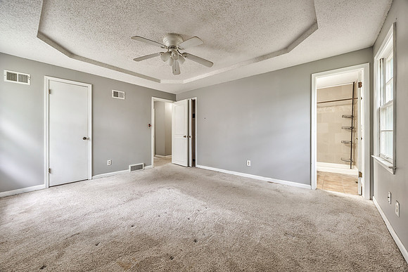 817ELaytonDr-15