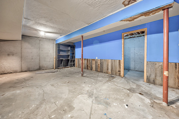 817ELaytonDr-19