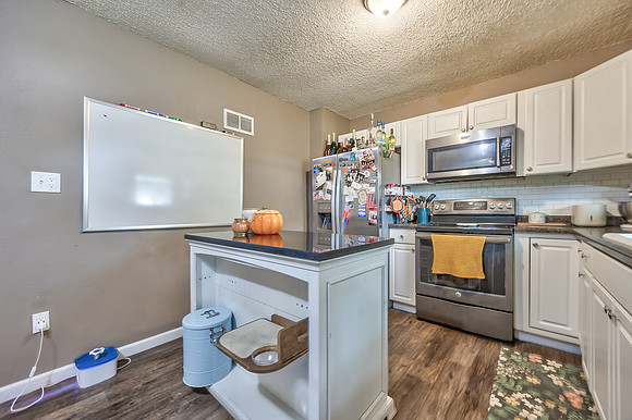309SWMorelandST-8