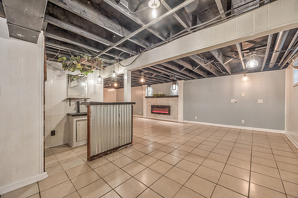 7736WestgateDr-29