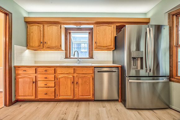 9712 CraigDr-11