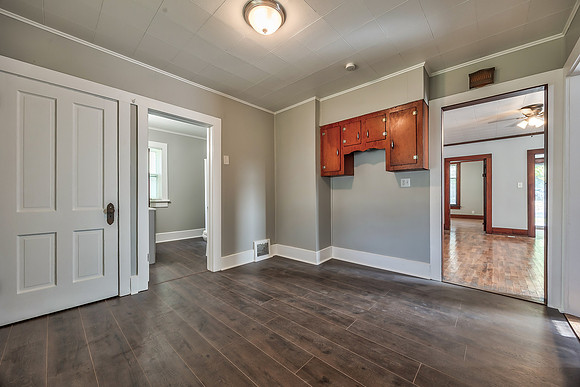 934WSeventhST-12